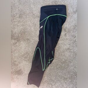 CW-X Stabilyx Joint Support 3/4 Compression Tight